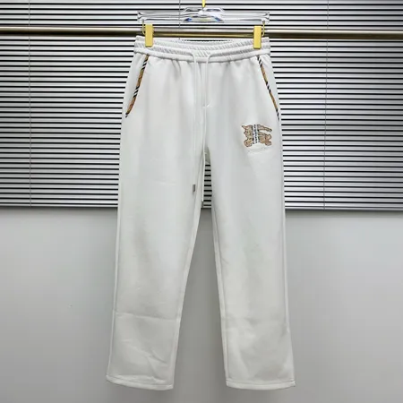 バーバリー ス カジュアルパンツ