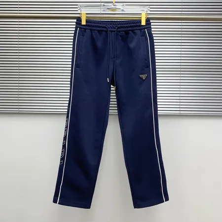 プラダ カジュアルパンツ