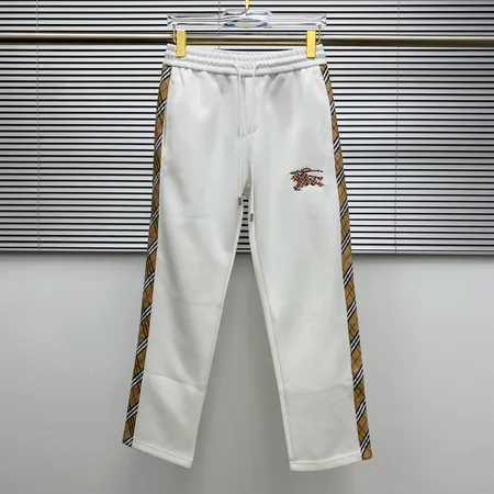 バーバリー ス カジュアルパンツ