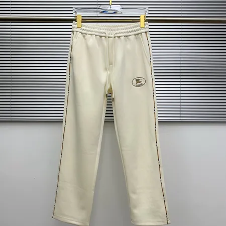 バーバリー ス カジュアルパンツ