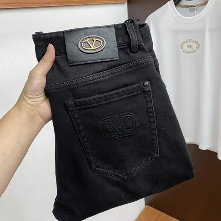 ヴァレンティノ ジーンズ