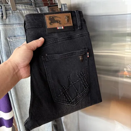 バーバリー ス ジーンズ