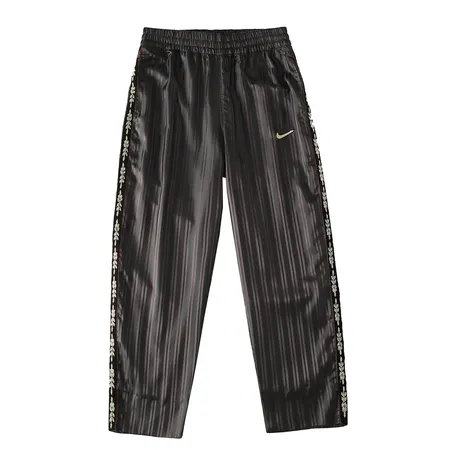 ナイキ カジュアルパンツ