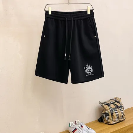 バレンシアガ ショートパンツ