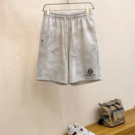 バレンシアガ ショートパンツ