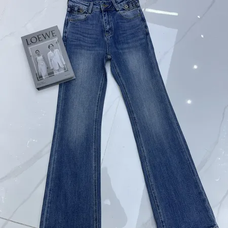 フェラガモ ジーンズ