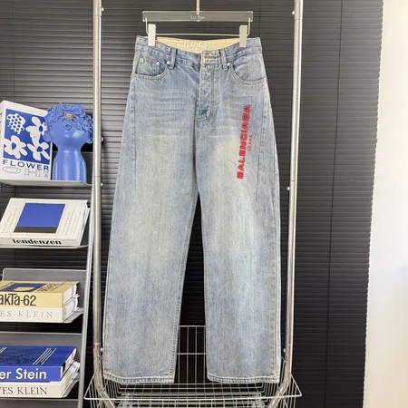 バレンシアガ ジーンズ