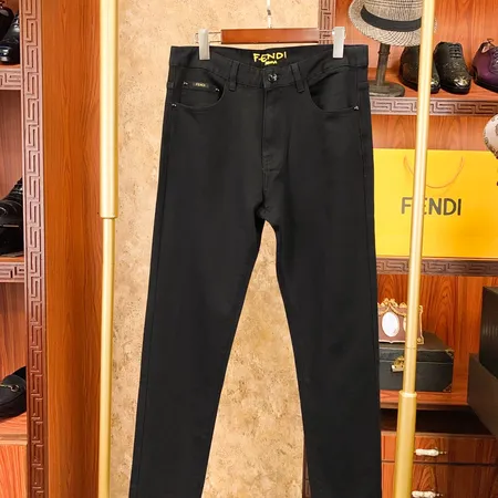 フェンディ ジーンズ