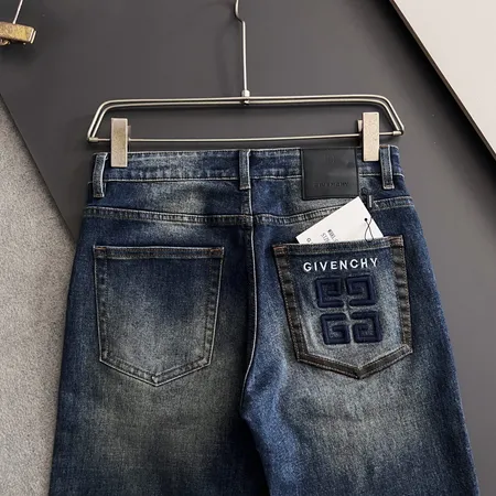 ジバンシィ ジーンズ