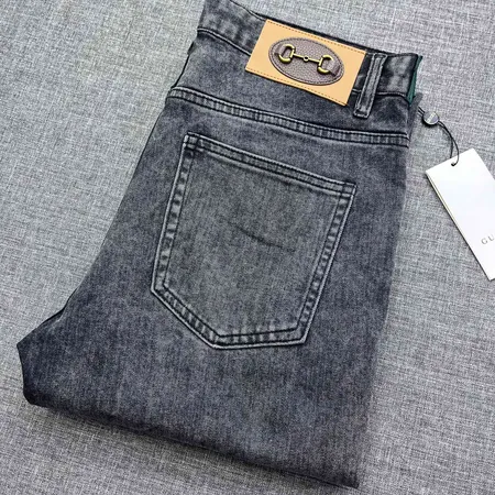 グッチ ジーンズ