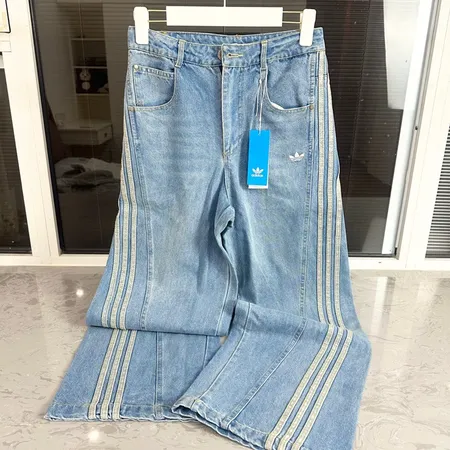 アディダス ジーンズ