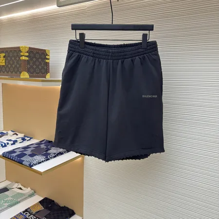 バレンシアガ ショートパンツ