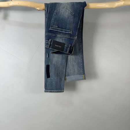 プラダ ジーンズ