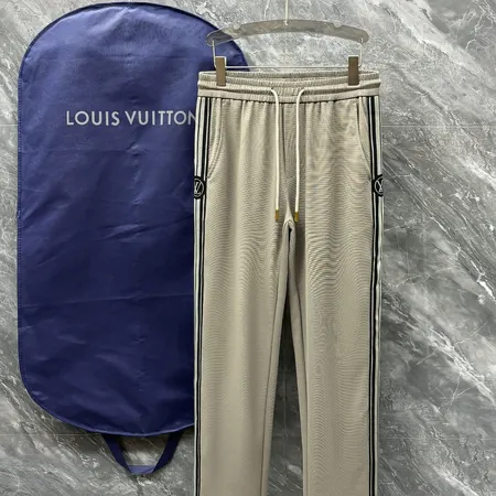 ルイヴィトン カジュアルパンツ