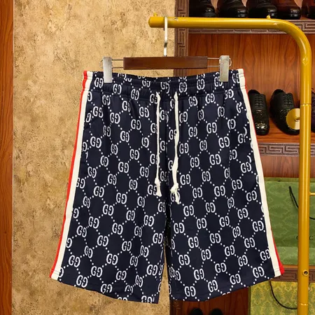 ルイヴィトン ショートパンツ