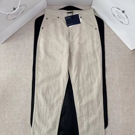 プラダ カジュアルパンツ
