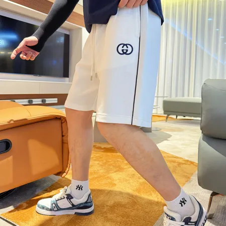 グッチ ショートパンツ