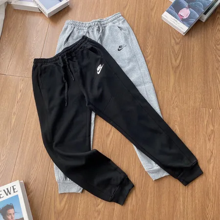 ナイキ カジュアルパンツ