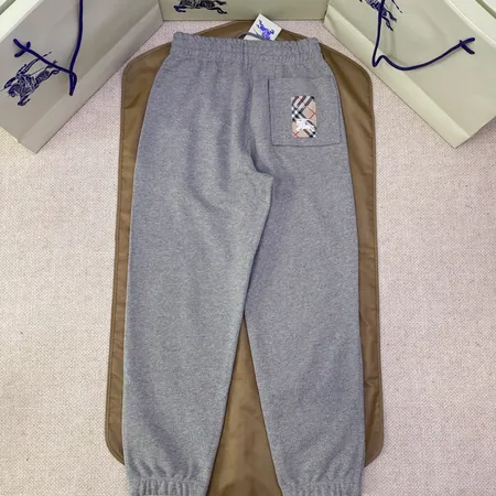 ジバンシィ トレーニングパンツ