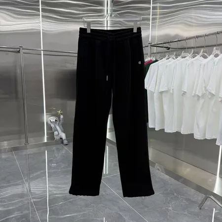 バレンシアガ カジュアルパンツ