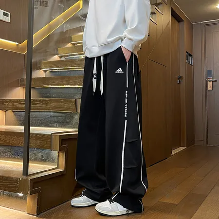 アディダス カジュアルパンツ