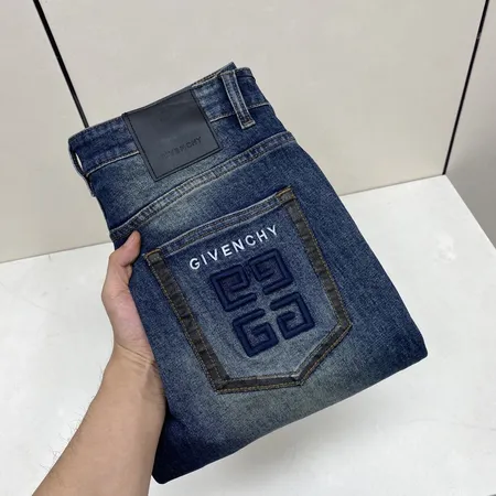 ジバンシィ ジーンズ