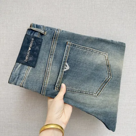 アルマーニ ジーンズ