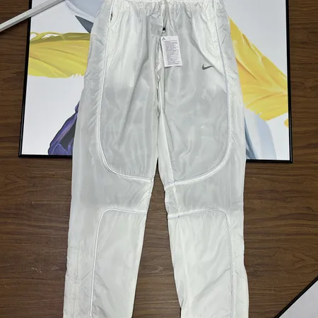 ナイキ カジュアルパンツ