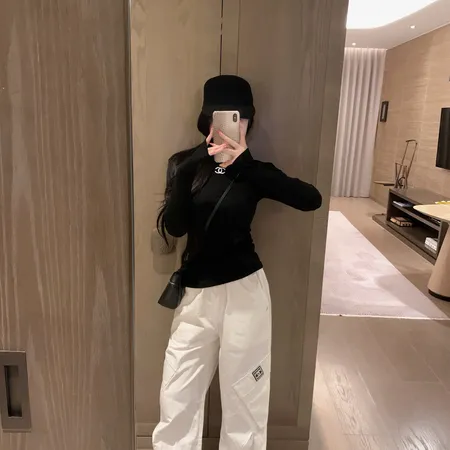 ロジェ・デュブイ ジーンズ