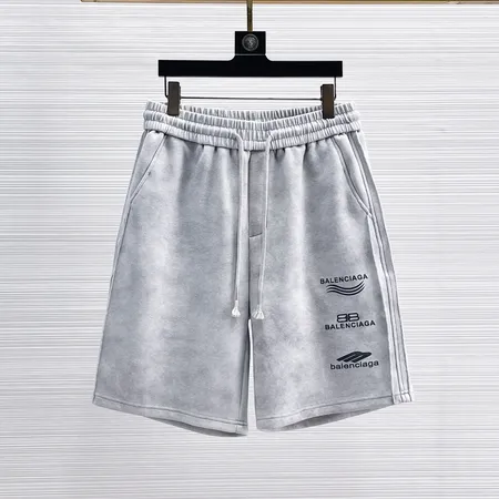 バレンシアガ ショートパンツ