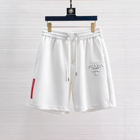 プラダ ショートパンツ