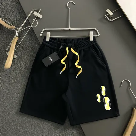 フェンディ ショートパンツ