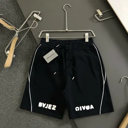 バレンシアガ ショートパンツ