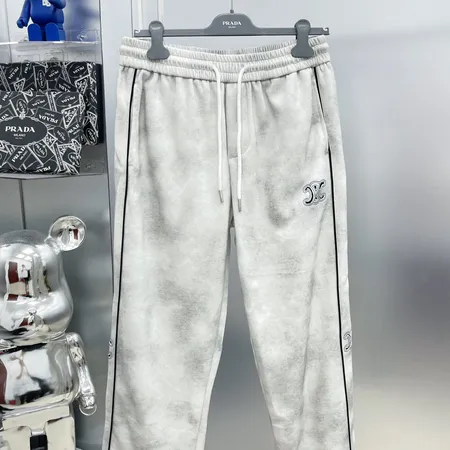 セリーヌ カジュアルパンツ