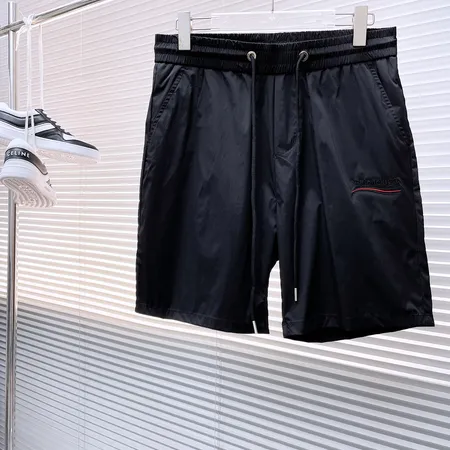 バレンシアガ ショートパンツ