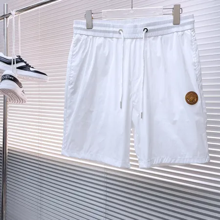 ヴェルサーチ ショートパンツ