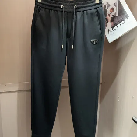 プラダ カジュアルパンツ