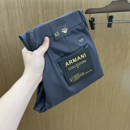アルマーニ カジュアルパンツ