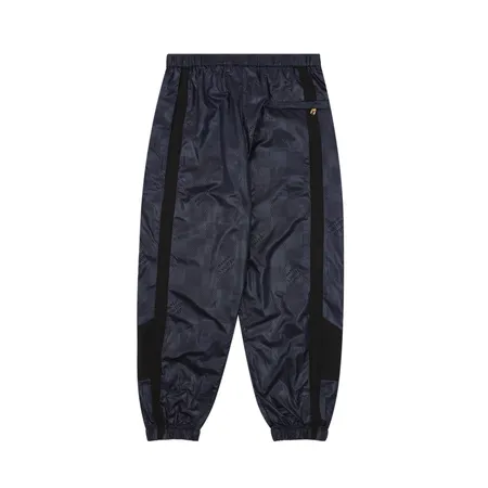 ルイヴィトン トレーニングパンツ