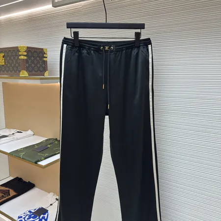 セリーヌ カジュアルパンツ