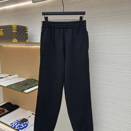 バーバリー ス カジュアルパンツ