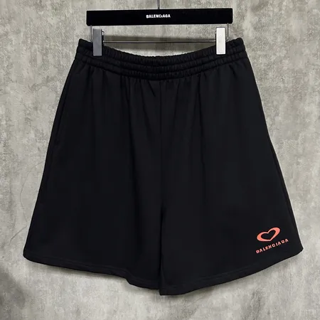 バレンシアガ ショートパンツ