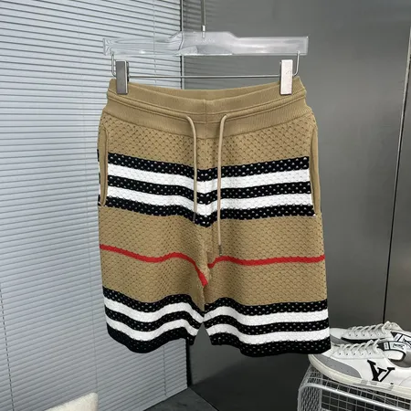 プラダ ショートパンツ