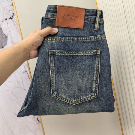 ジバンシィ ジーンズ