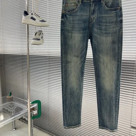 ヴェルサーチ ジーンズ