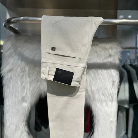 ミュウミュウ ジーンズ