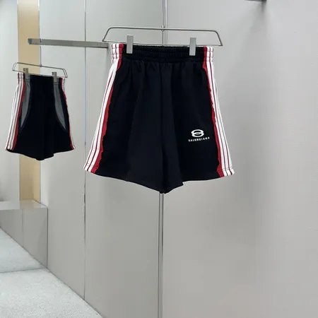 バレンシアガ ショートパンツ