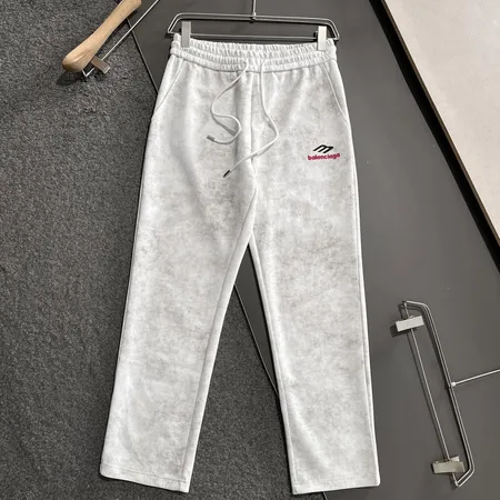 バレンシアガ カジュアルパンツ