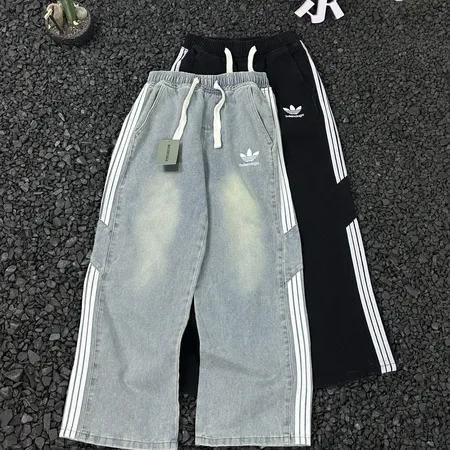 アディダス ジーンズ