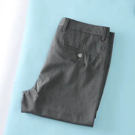 フェラガモ カジュアルパンツ